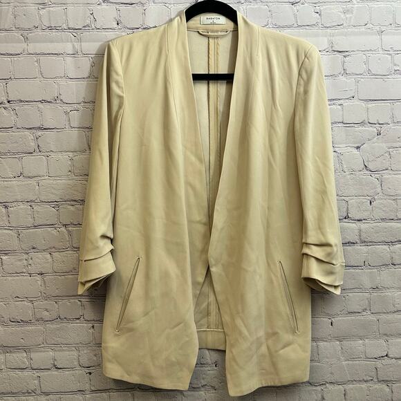 Babaton Jackets & Blazers - Babaton Power Blazer Ruched Sleeves Open Front Beige Size 8 Aritzia Workwear